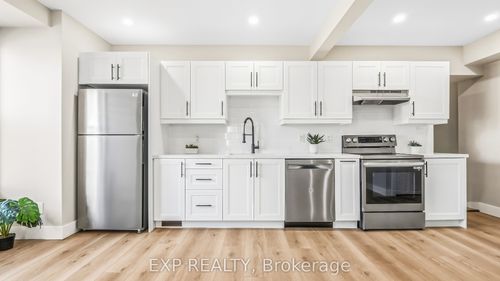 491 Upper Wentworth St, Hamilton, ON, L9A4T8 | Card Image