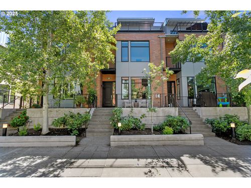 1688 Nw Riverscape St, Portland, OR, 97209-1834 | Card Image