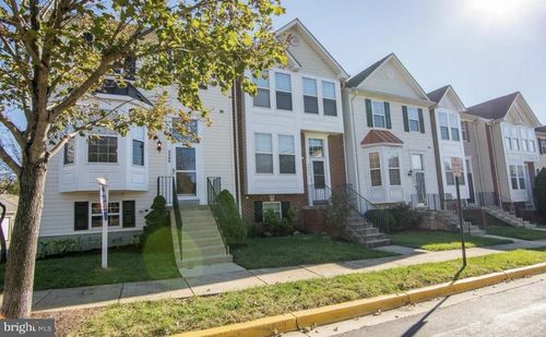 8800 Community Square Ln, UPPER MARLBORO, MD, 20772-5160 | Card Image