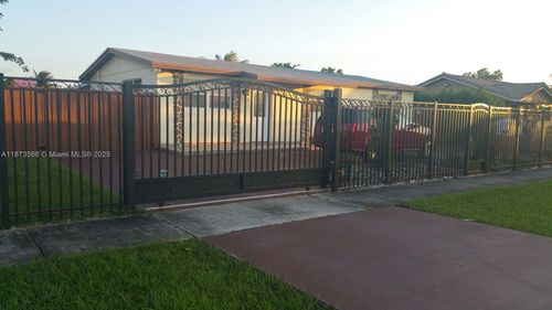 0-11730 Sw 180th St, Miami, FL, 33177-2411 | Card Image