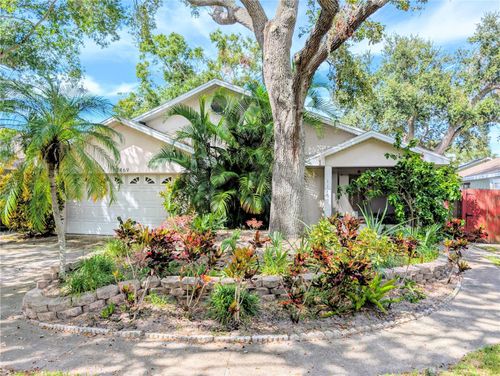 11469 Oakhurst Rd, LARGO, FL, 33774-3925 | Card Image