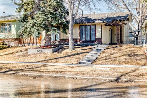 927 Midridge Dr Se, Calgary, AB, T2X1H5 | Card Image
