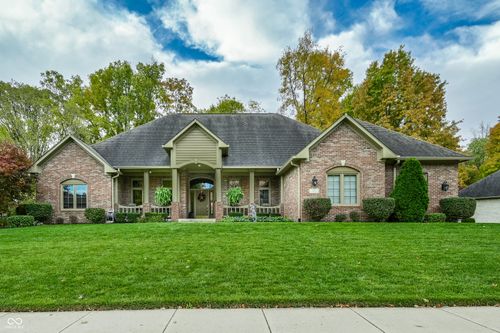 7567 Meadow Violet Ct, Avon, IN, 46123-7631 | Card Image