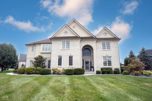 14564 Christie Ann Dr, Fishers, IN, 46040-9684 | Card Image
