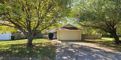 2013 Dickens Dr, Killeen, TX, 76543-6125 | Card Image
