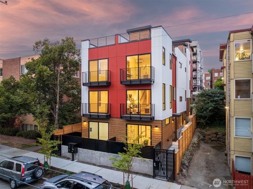 318 Bellevue Ave E, Seattle, WA, 98102 | Card Image
