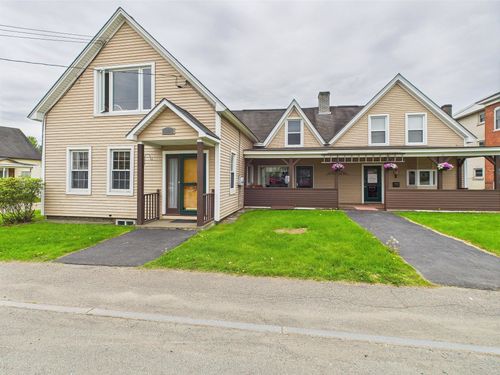 15 Main St, Stewartstown, NH, 03576-3060 | Card Image