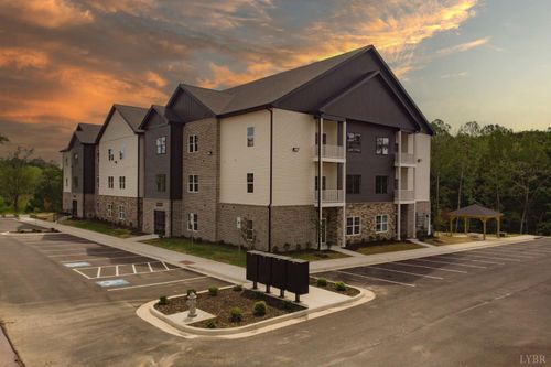 204-128 Brenleigh Ct, Lynchburg, VA, 24501-3142 | Card Image