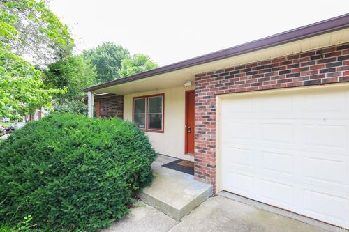 4611 W Middle Ct, Bloomington, IN, 47403-1749 | Card Image