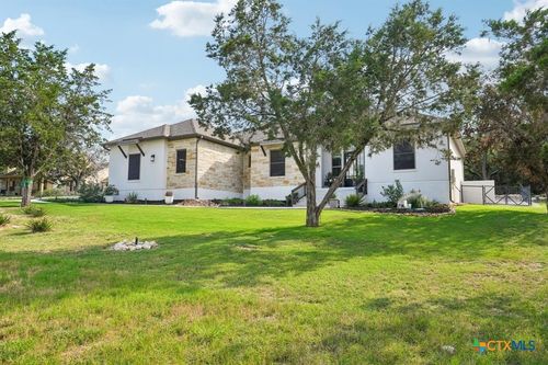 134 High Point Cir, Spring Branch, TX, 78070-5073 | Card Image