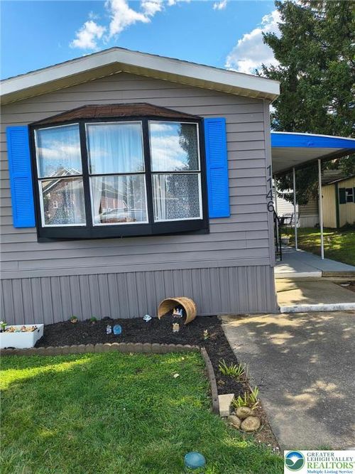 1146 E Livingston St, Allentown, PA, 18109-1560 | Card Image