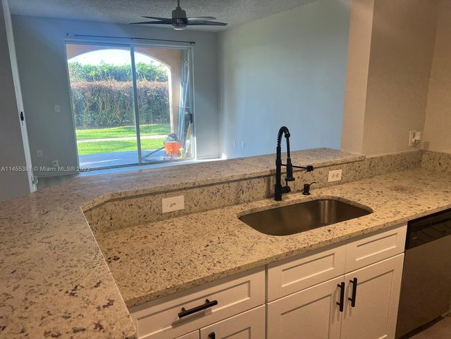 APT-106 - 1200 Scotia Dr, Condo with 2 bedrooms, 1 bathrooms and null parking in Hypoluxo FL | Image 5