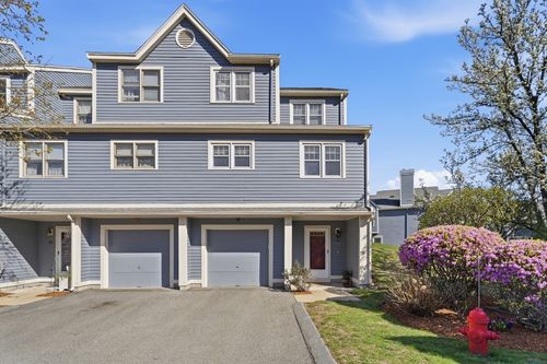 34-34 Boulderbrook Dr, Peabody, MA, 01960-4936 | Card Image