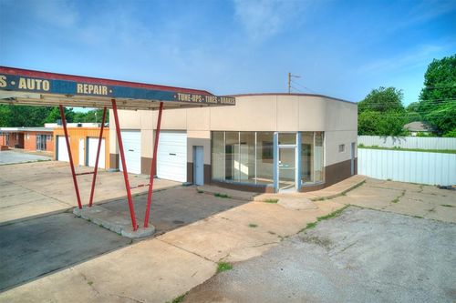 2217 N Portland Ave, Oklahoma City, OK, 73107-1537 | Card Image