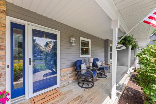 1722 Journeys Drive, Delafield, WI, 53029 | Card Image