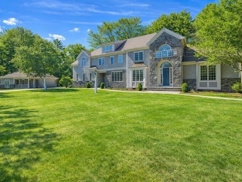 3 Knollcrest Farm Ln, Sherborn, MA, 01770-1067 | Card Image