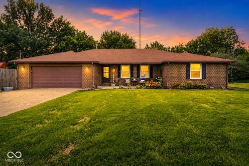 5707 N State Road 9, Anderson, IN, 46012-9506 | Card Image