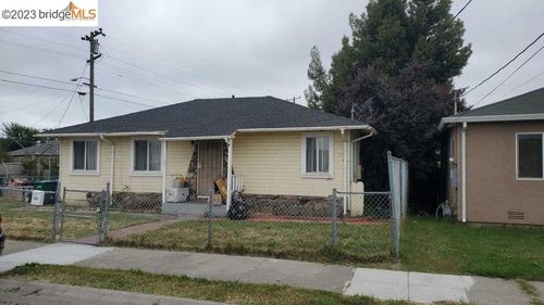 9331 Coral Rd, Oakland, CA, 94603-1009 | Card Image