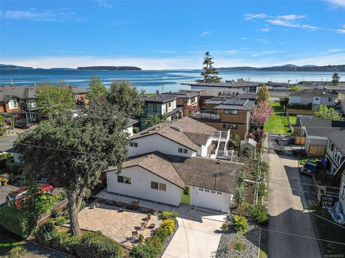 2485 Orchard Ave, Sidney, BC, V8L1V4 | Card Image