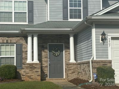 9407 Seamill Road, House other with 5 bedrooms, 2 bathrooms and null parking in Charlotte NC | Image 3