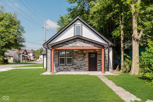902 Rossville Ave, Frankfort, IN, 46041-1323 | Card Image