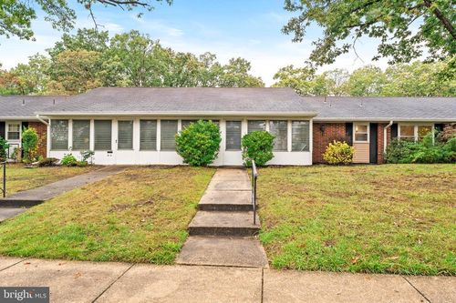 111 Edinburgh Ln, Lakewood, NJ, 08701 | Card Image