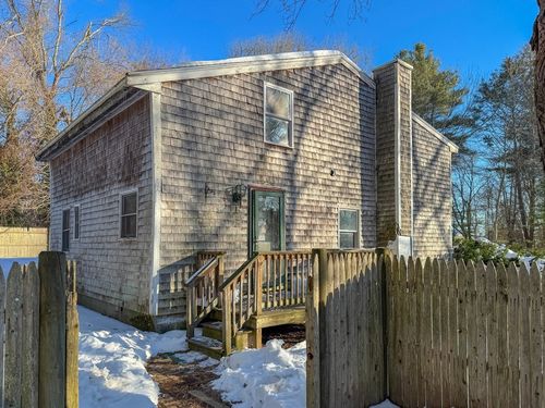 23 5th Ave, Lakeville, MA, 02347-2329 | Card Image