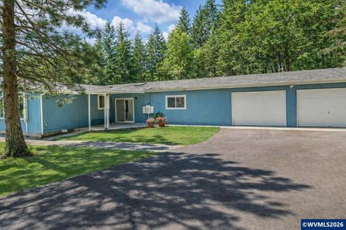 10693 Southview Lp Se, Jefferson, OR, 97352 | Card Image