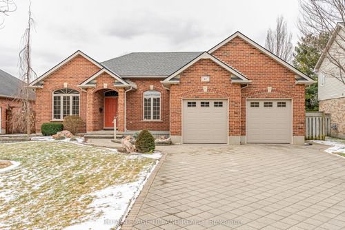 43 Pinehurst Dr, Dorchester, ON, N0L1G2 | Card Image