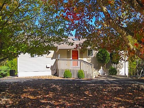 222 Granger Ln, Marquette, IA, 52158 | Card Image