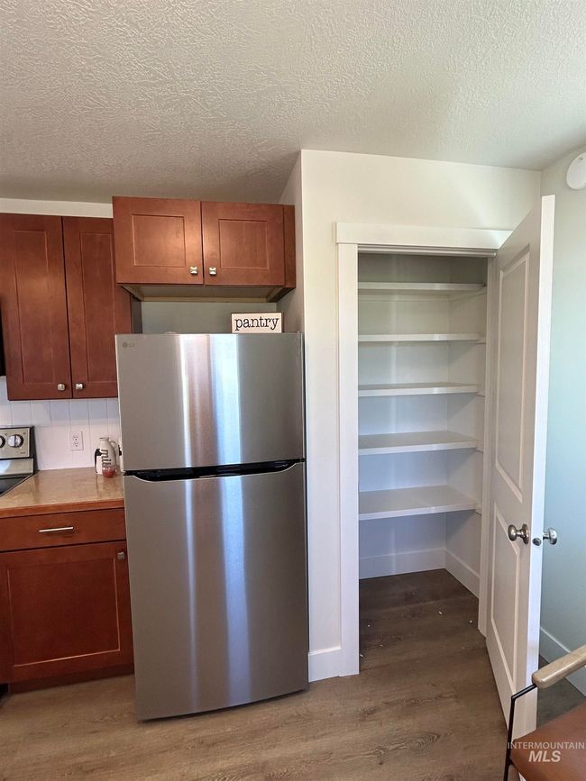 308 S Custer St, House other with 1 bedrooms, 1 bathrooms and 1 parking in Glenns Ferry ID | Image 6