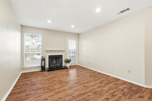 apt-716-18333 Roehampton Dr, Dallas, TX, 75252-5176 | Card Image