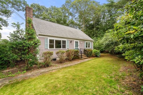 311 Cotuit Rd, Mashpee, MA, 02649-2384 | Card Image
