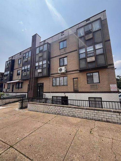 apt-3c-45 80th St, Elmhurst, NY, 11373-3500 | Card Image