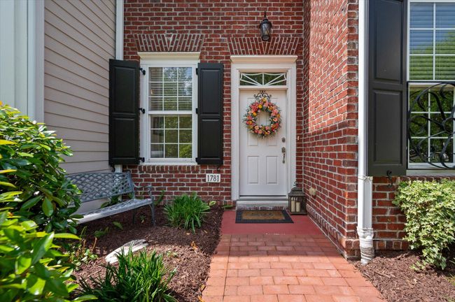 Tennyson front closer | Image 5