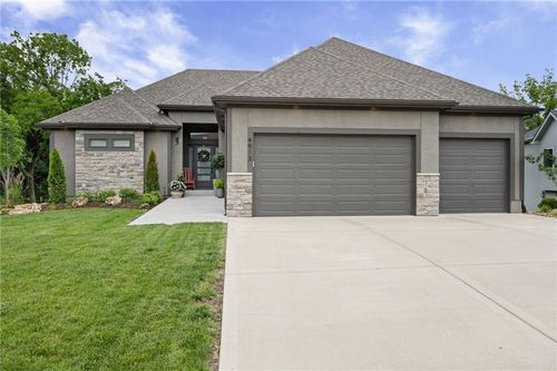 4913 Nw 70th Ter, Kansas City, MO, 64151-2004 | Card Image