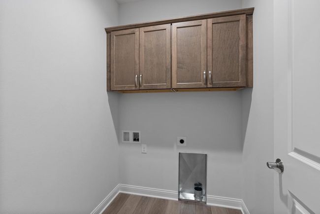 403 Sandy Circle, House other with 3 bedrooms, 2 bathrooms and null parking in Pewaukee WI | Image 21