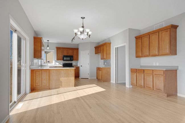 12-web-or-mls-DSC05138.jpg | Image 12