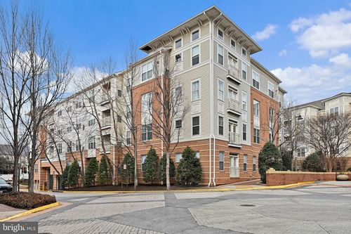 unit-210-9480 Virginia Center Blvd, VIENNA, VA, 22181-4810 | Card Image