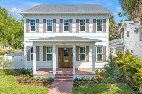 939 19th Ave N, ST PETERSBURG, FL, 33704-4227 | Card Image