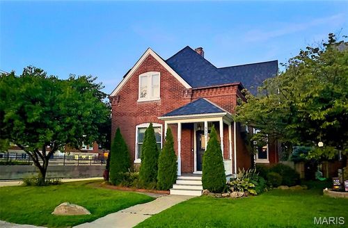 332 N 6th St, Saint Charles, MO, 63301-1804 | Card Image