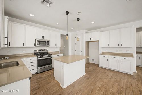 10847 W Sarabella Dr, Marana, AZ, 85653-0316 | Card Image