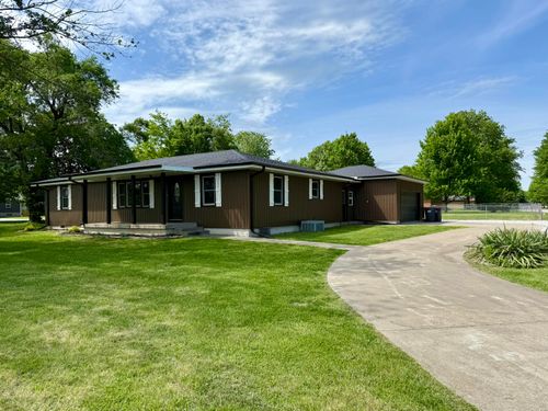 313 E Grant St, Clever, MO, 65631-9125 | Card Image