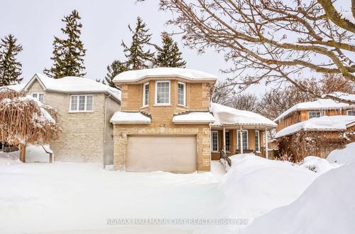 37 Loon Ave, Barrie, ON, L4N8W6 | Card Image