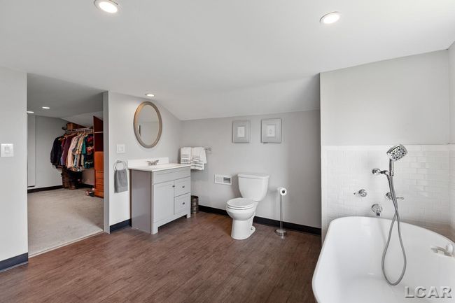 50150598-65b810a6-4ede-4fac-b496-117387a09f83.JPG | Image 32