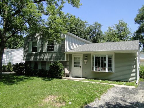 112 Fairlane Dr, Joliet, IL, 60435-5214 | Card Image