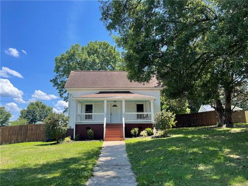 3 Wardlaw St, Pelzer, SC, 29669-1747 | Card Image