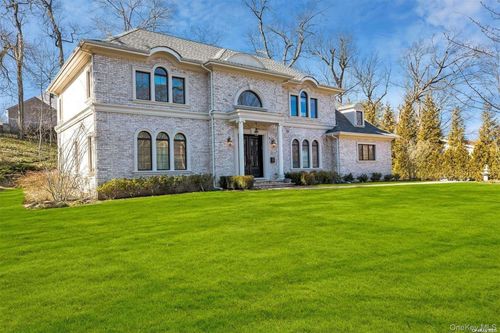 26 Spring Ln, Great Neck, NY, 11024-2033 | Card Image