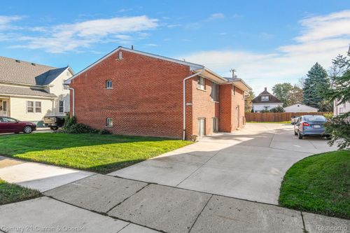 apt-3-2753 10th St, Wyandotte, MI, 48192-4943 | Card Image