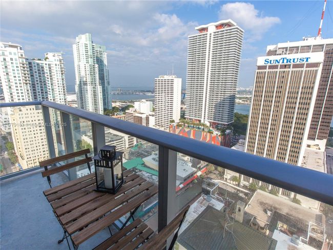 APT-2802 - 151 Se 1 St St, Condo with 1 bedrooms, 1 bathrooms and null parking in Miami FL | Image 4